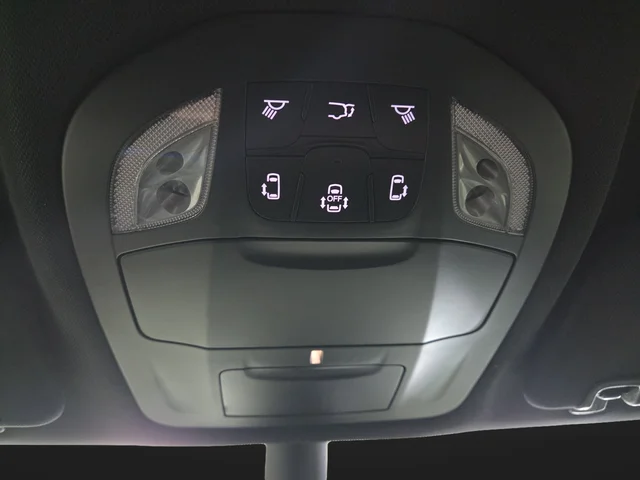 New 2026 Bright White Clear-Coat Exterior Paint Chrysler Select image 23