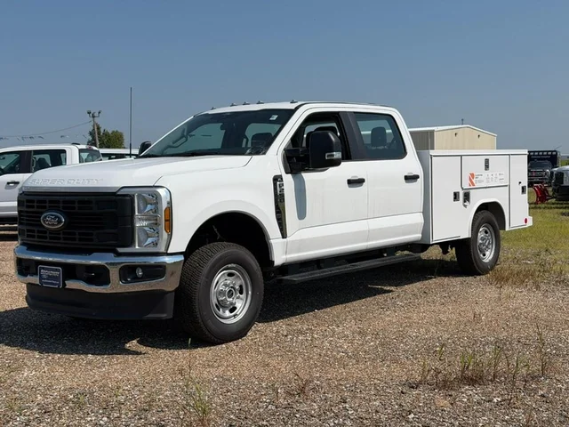 2026 Ford Super Duty F-250 SRW XL 4WD Crew Cab 6.75' Box