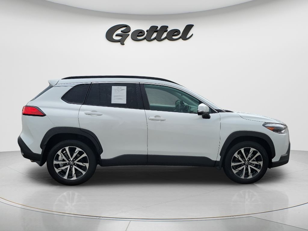 Used 2024 Beige Toyota XLE image 4