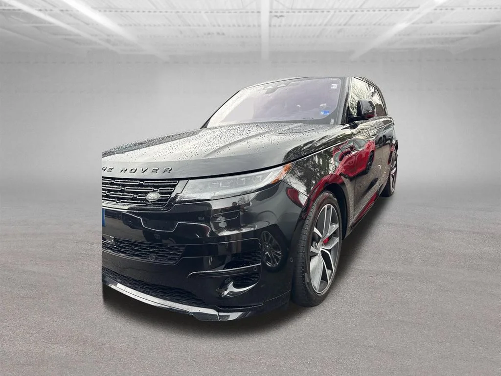 Used 2023 Black Land Rover First Edition image 16