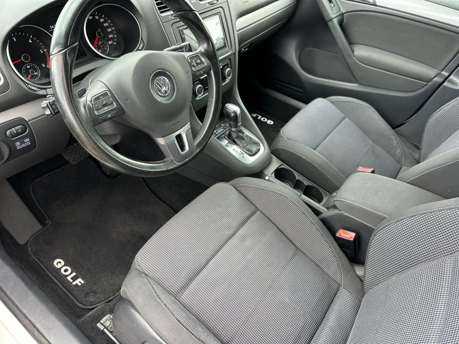 Used 2011 White Volkswagen TDI image 9