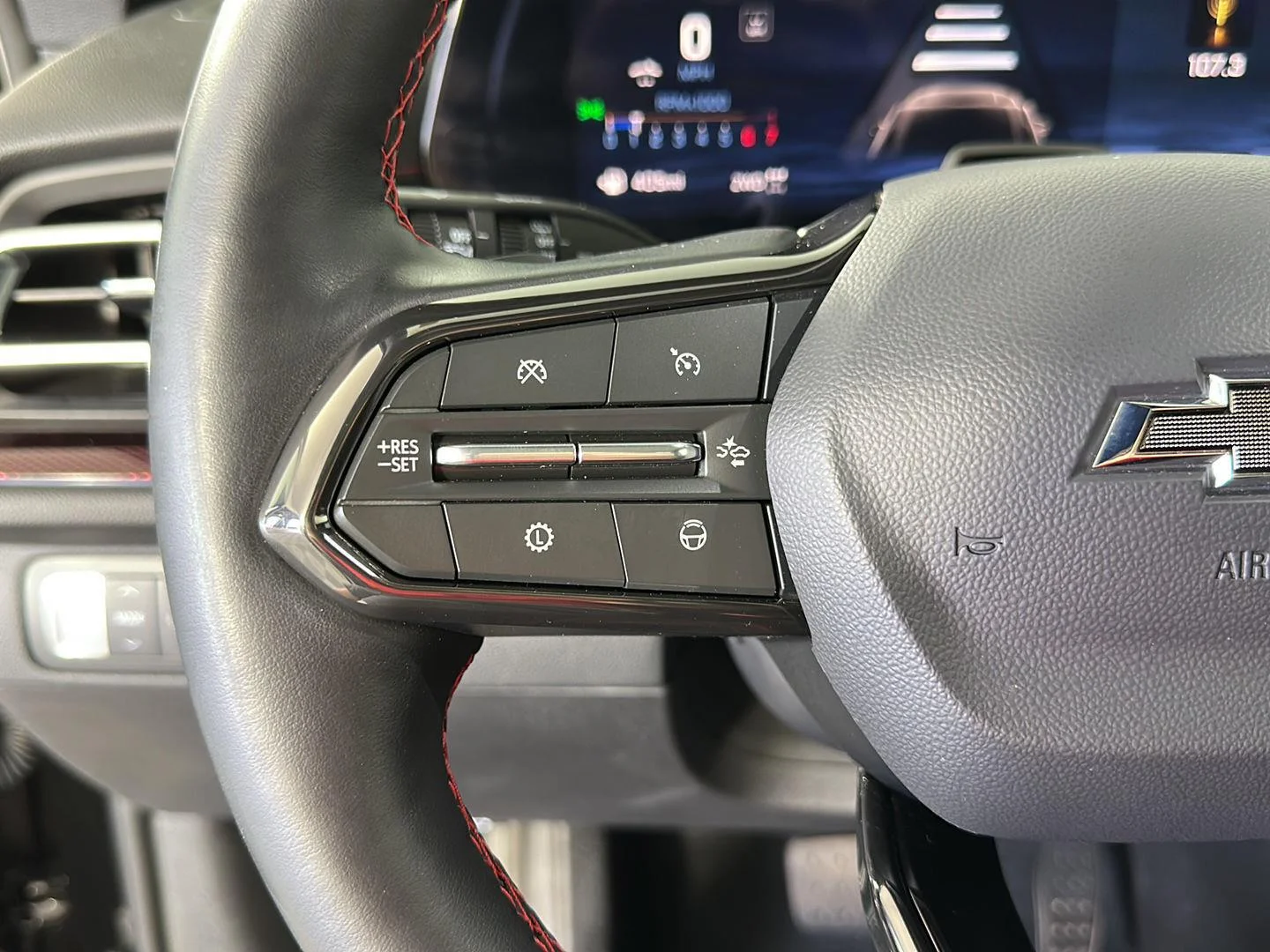 Used 2026 Mosaic Black Metallic Chevrolet AWD RS image 16