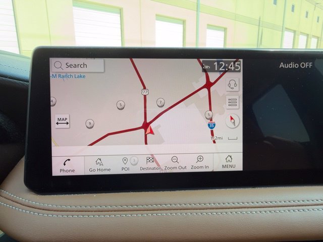 Used 2022 White INFINITI Sensory image 12