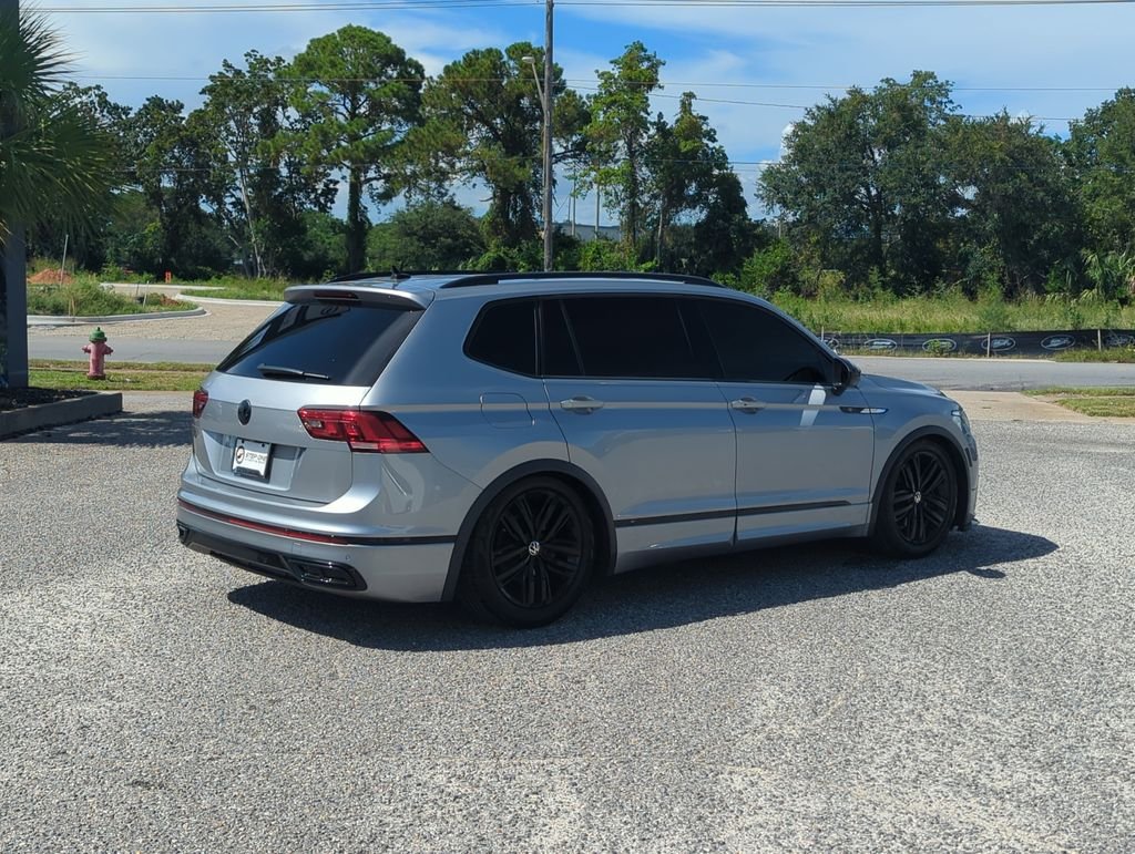 Used 2022 Silver Volkswagen 2.0T SE R-Line Black image 7