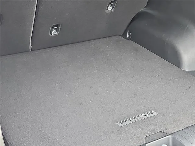 Used 2024 Gray KIA SX Front-Wheel Drive image 9