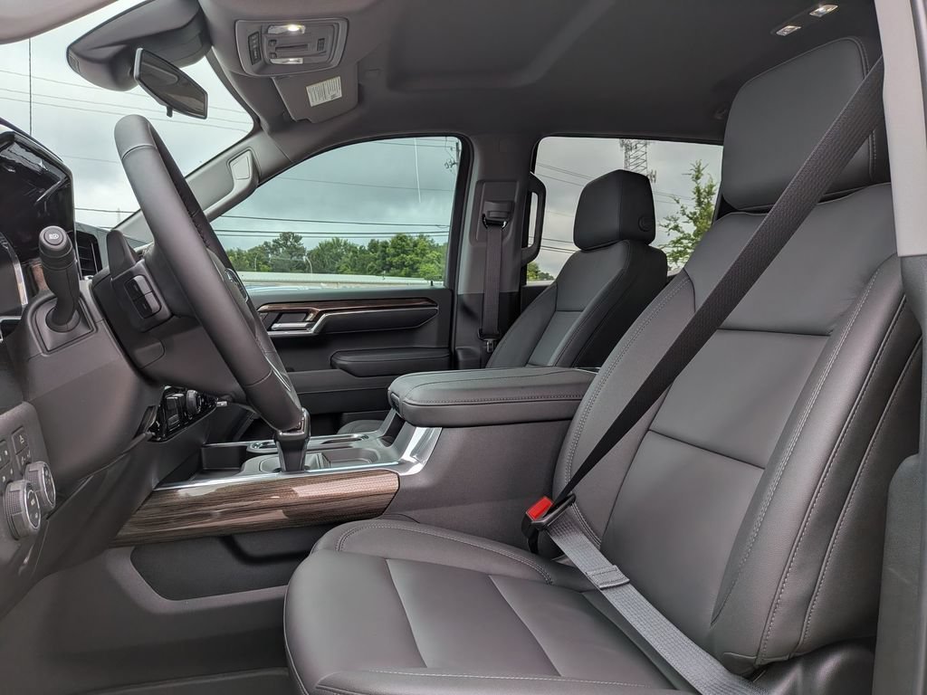 New 2026 Summit White Chevrolet LT Trail Boss image 15