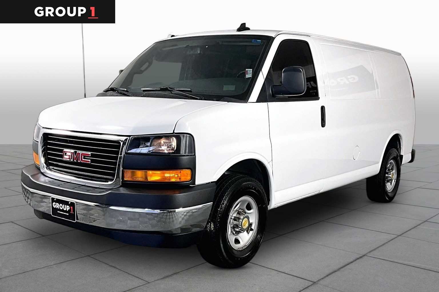 2021 GMC Savana 2500's photo