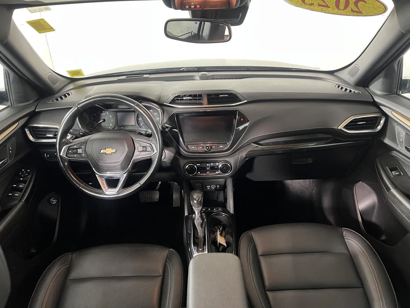 Used 2023 Mosaic Black Metallic Chevrolet ACTIV image 49