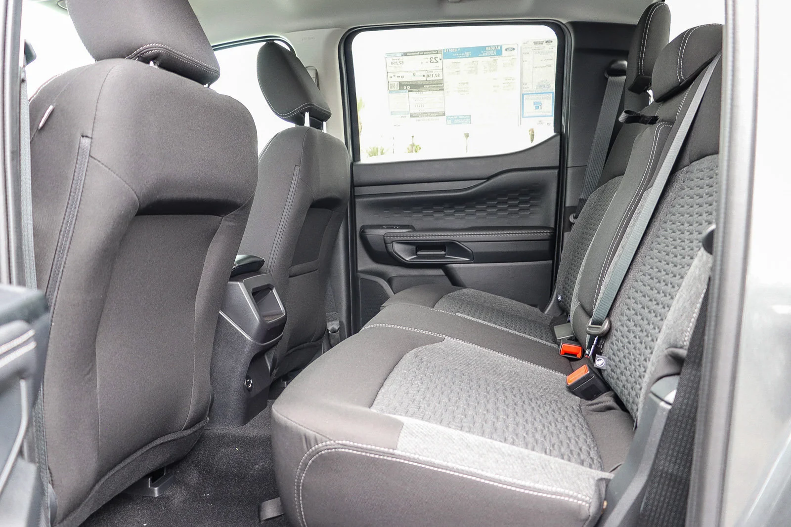 New 2026 Carbonized Gray Metallic Ford XLT image 21