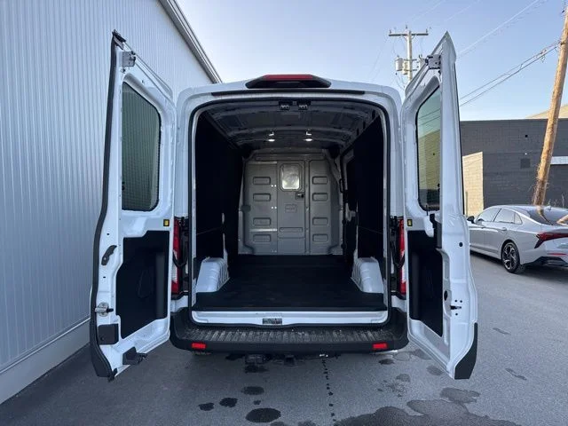 2025 Ford Transit Van Base - Photo 17