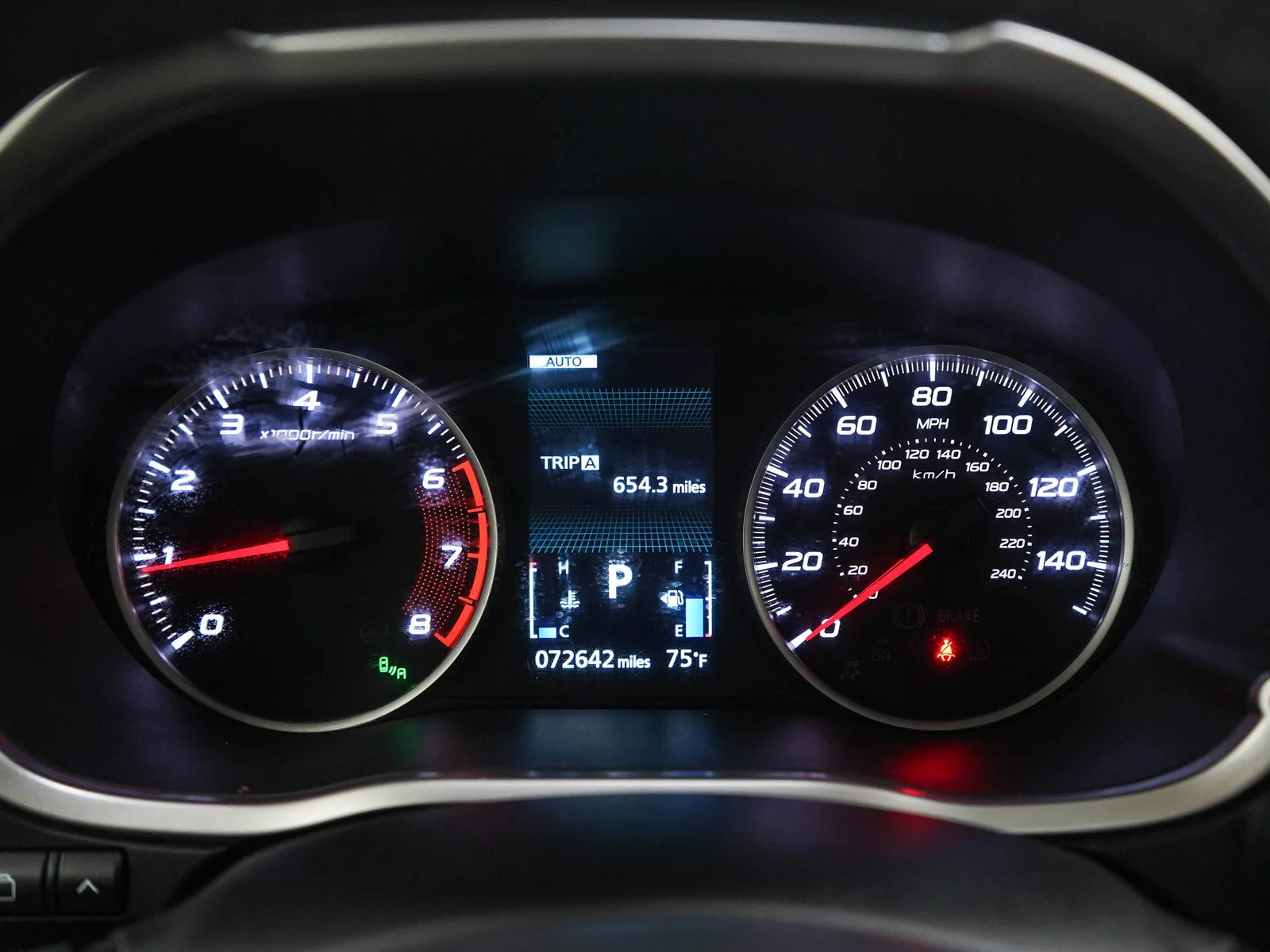 Used 2018 Red Mitsubishi SEL image 24