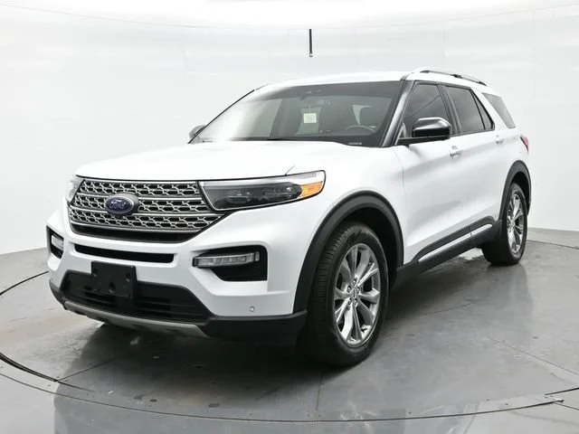 Used 2023 Oxford White Ford Limited image 3