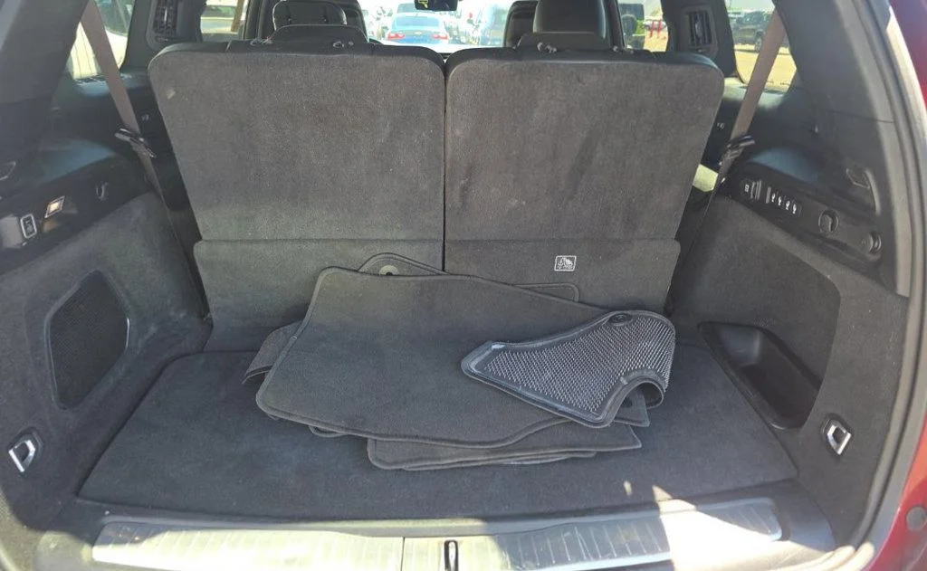 Used 2022 Red Jeep Overland image 23