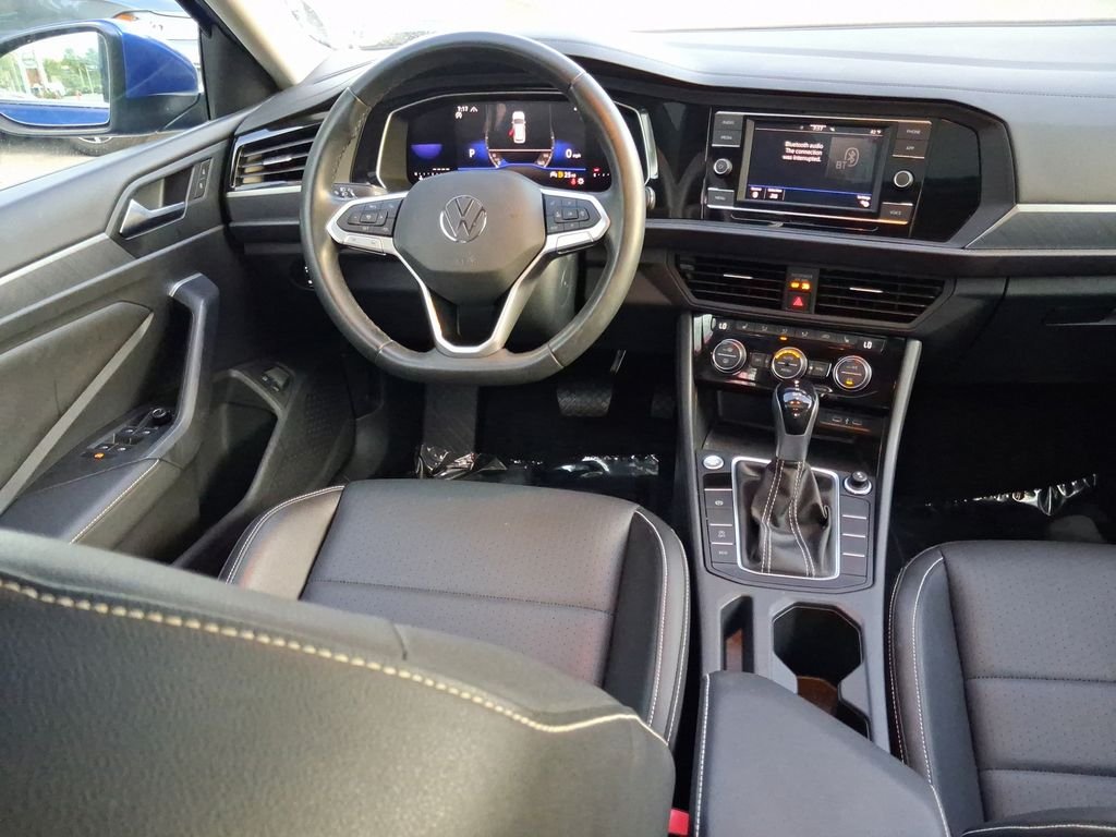 Used 2024 Blue Volkswagen 1.5T SE image 15