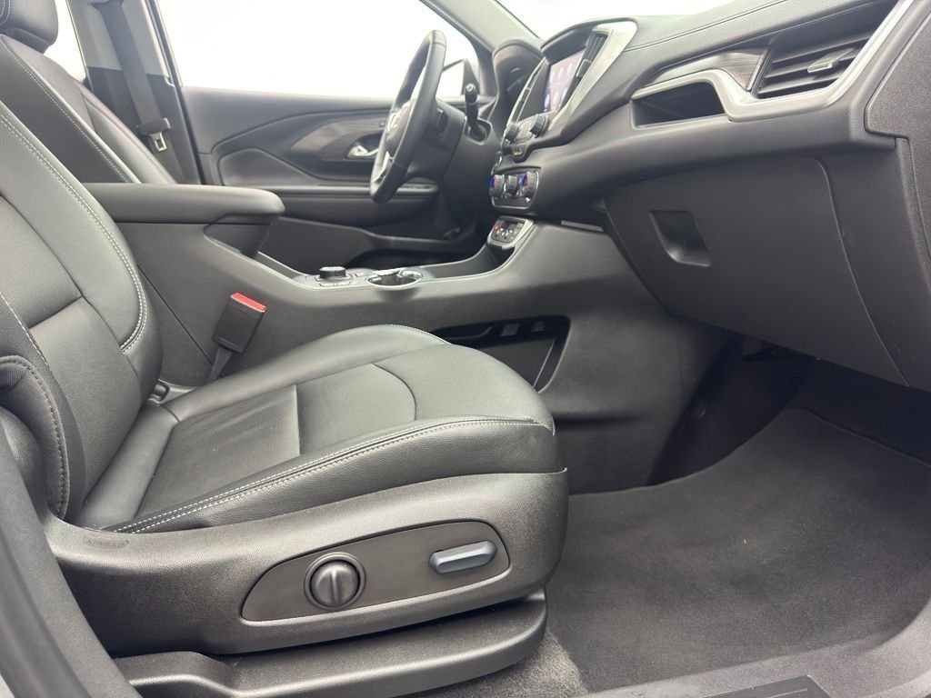 Used 2023 Sterling Metallic GMC SLT image 33