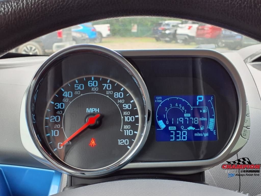 Used 2015 Blue Chevrolet LS image 19