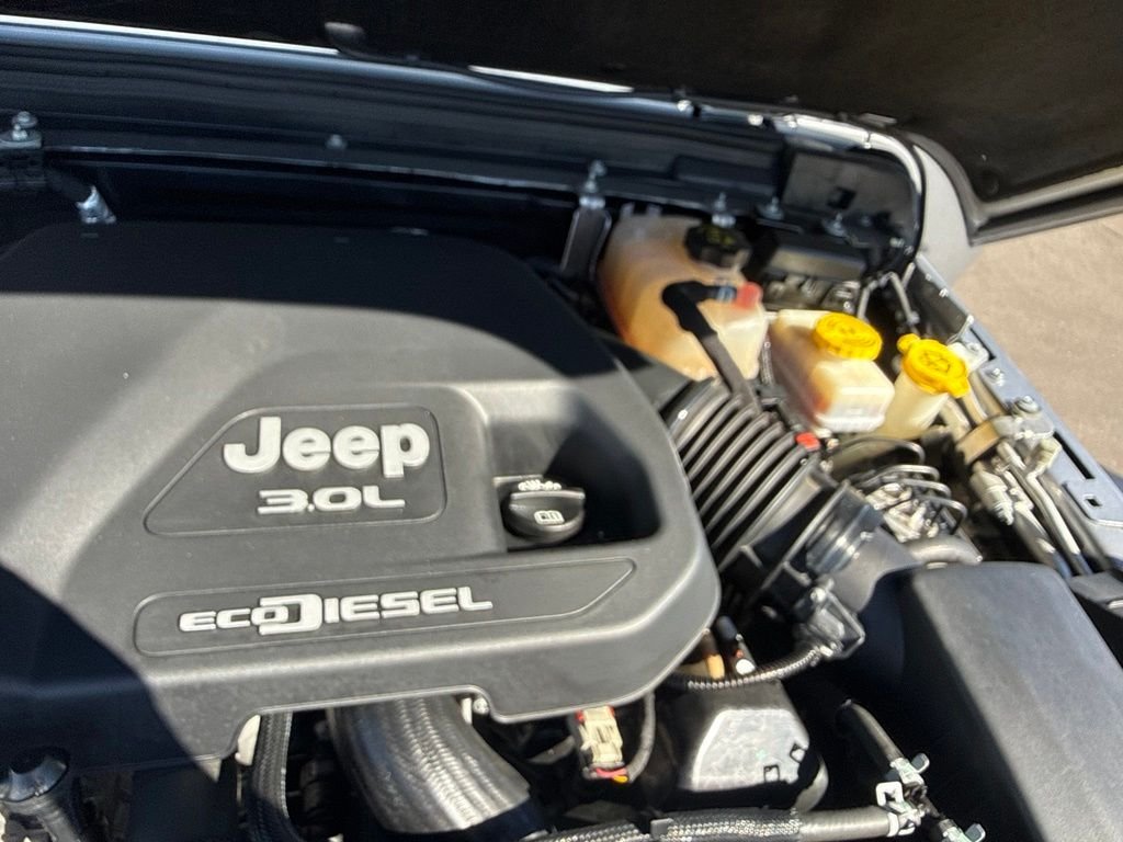 Used 2020 Billet Silver Metallic Jeep Unlimited Sport S image 32