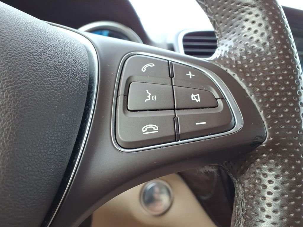 Used 2018 Gray Mercedes-Benz GLE 350 image 20