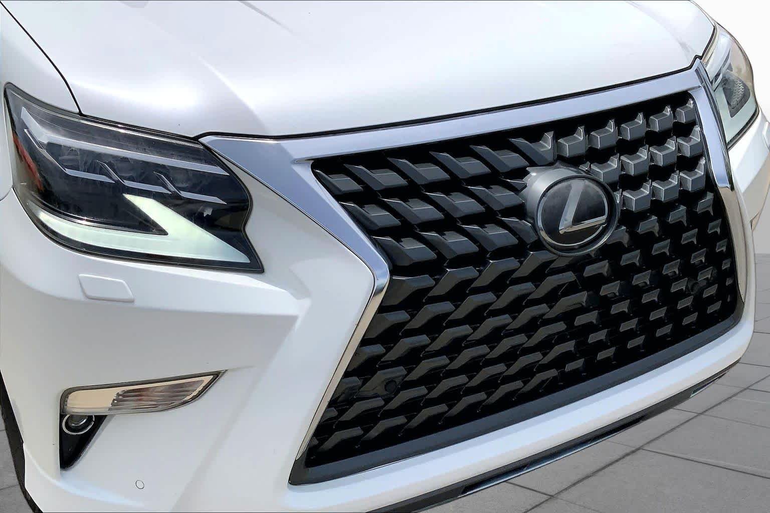 Used 2020 Starfire Pearl Lexus Premium image 56