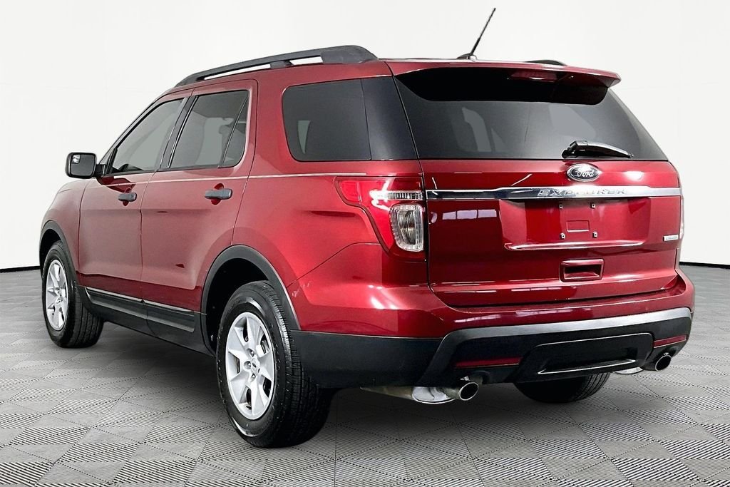 Used 2013 Red Ford Base image 3