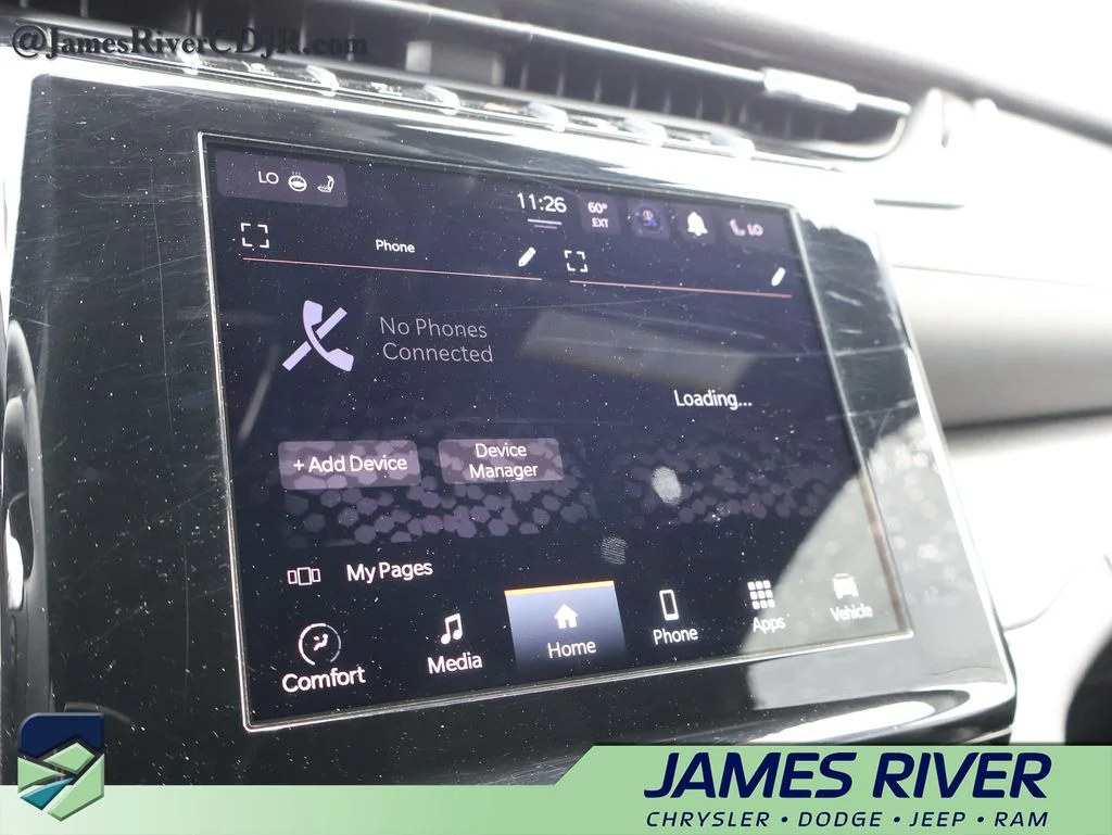Used 2024 Silver Jeep Altitude image 37