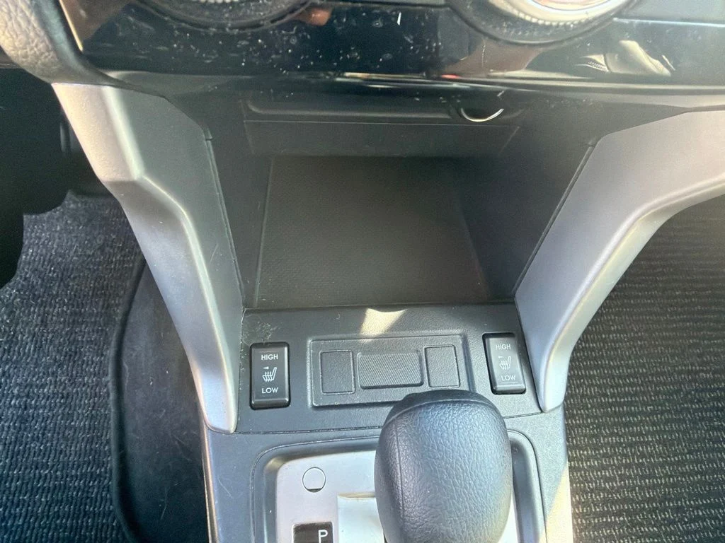 Used 2016 Silver Subaru 2.5i Premium image 16
