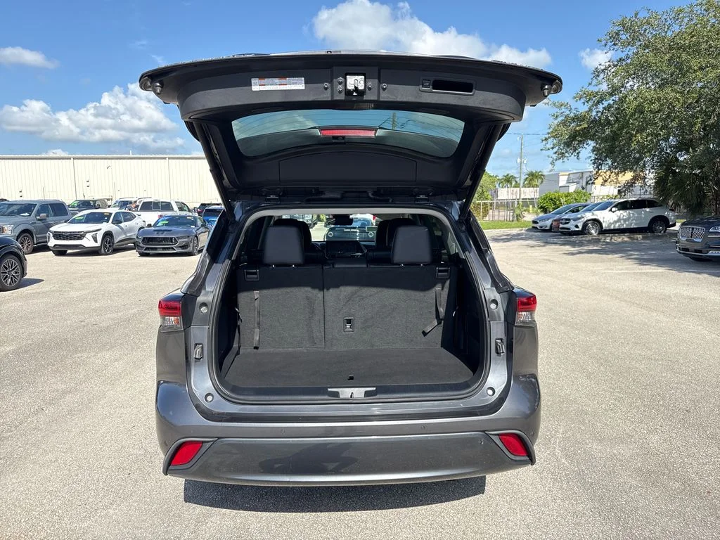 Used 2020 Gray Toyota Limited image 30