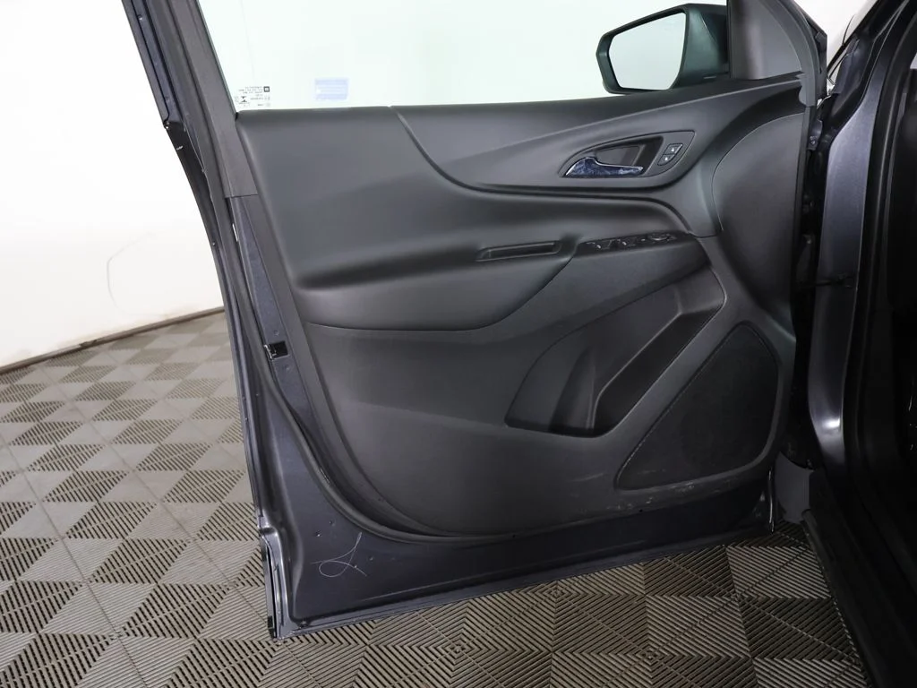 Used 2022 Gray Chevrolet LT image 19