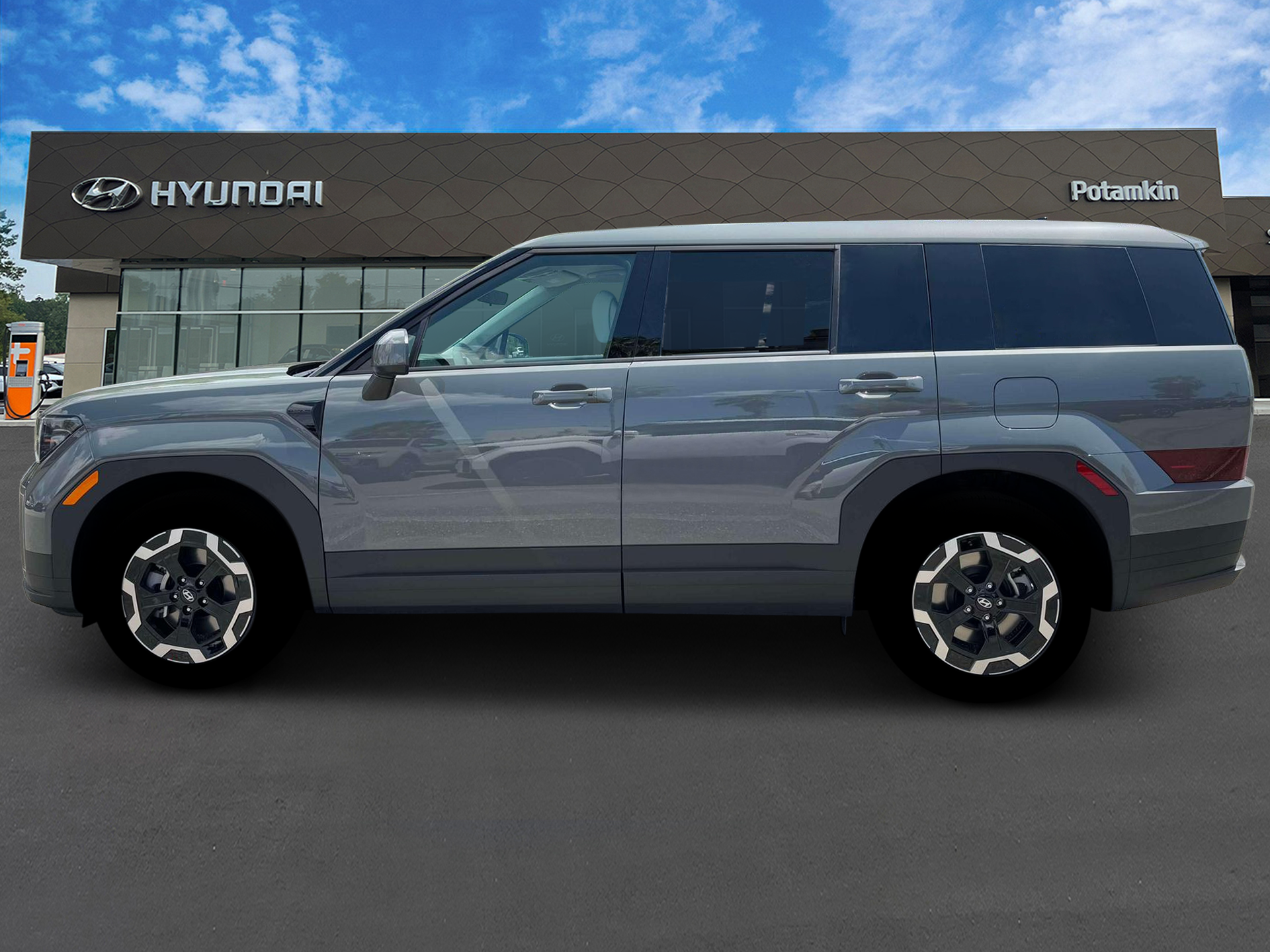 New 2026 Hampton Gray Hyundai SE image 3