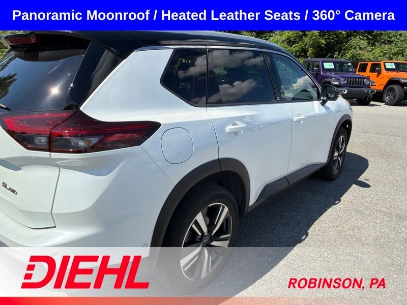 Used 2025 White Nissan SL image 7
