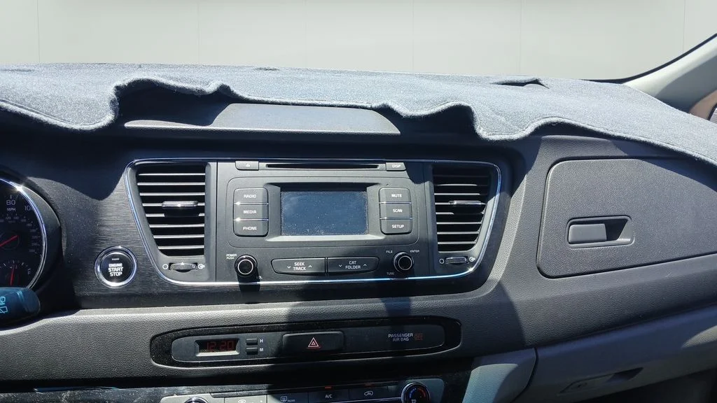 Used 2016 White Kia LX image 12