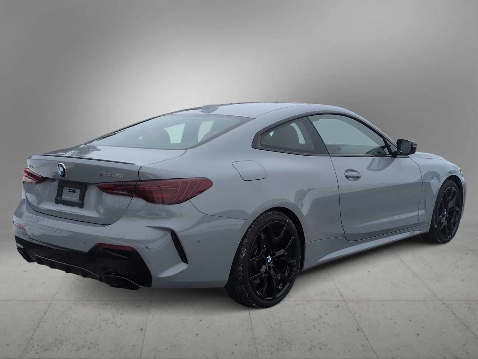 2026 BMW 4 Series M440i - Photo 8