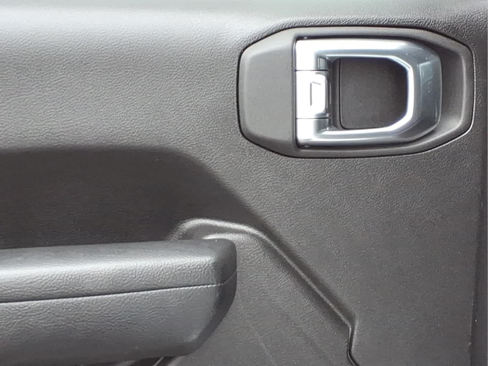 Used 2026 Bright White Clearcoat Jeep Rubicon image 28