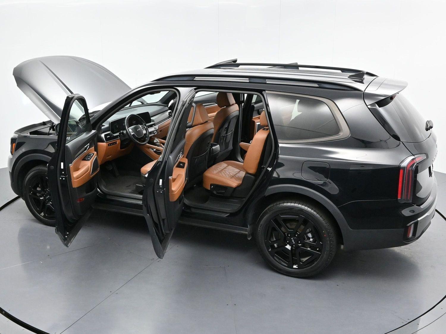 Used 2023 Ebony Black Kia EX X-Line image 40
