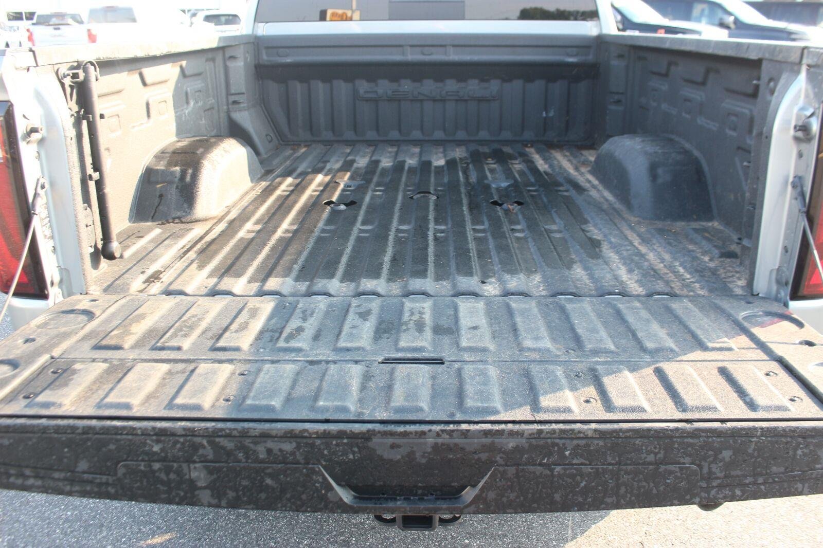 Used 2024 Sterling Metallic GMC Denali Ultimate image 12