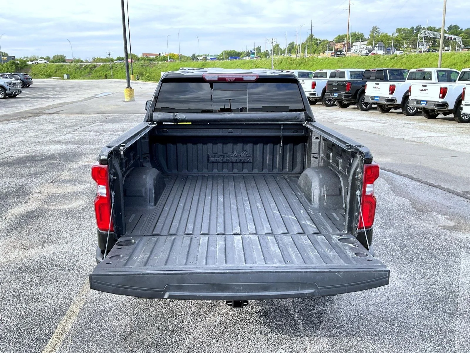 Used 2023 Black Chevrolet High Country image 21