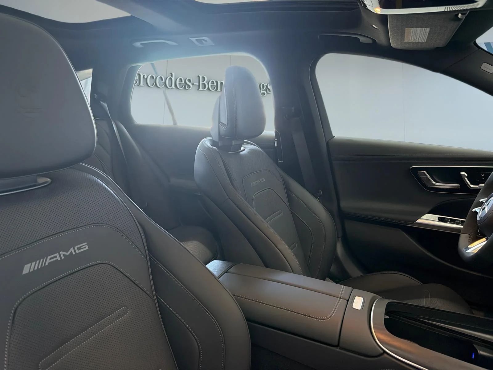 New 2026 Black Mercedes-Benz E 53 HYBRID 4MATIC+ Wagon image 3