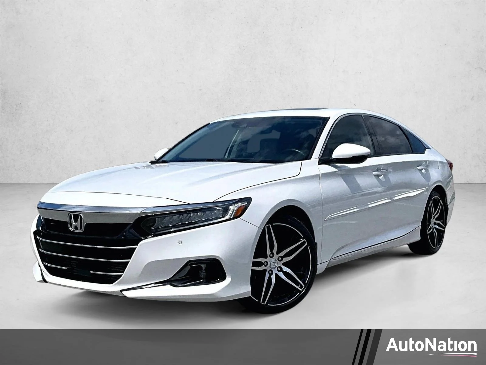 Used 2021 Platinum White Pearl Honda Touring image 1