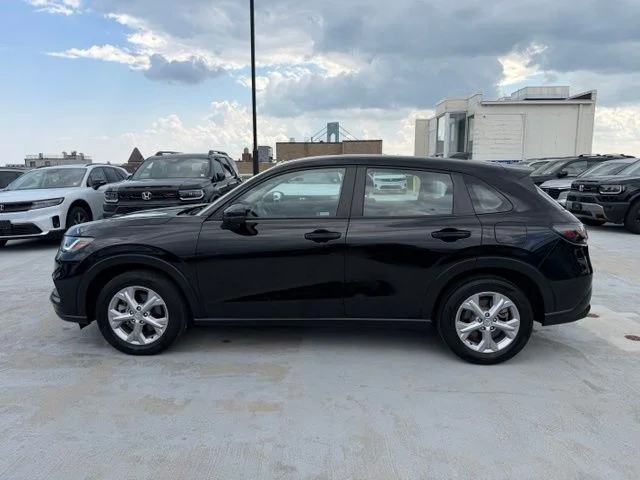 Used 2024  Honda LX image 4