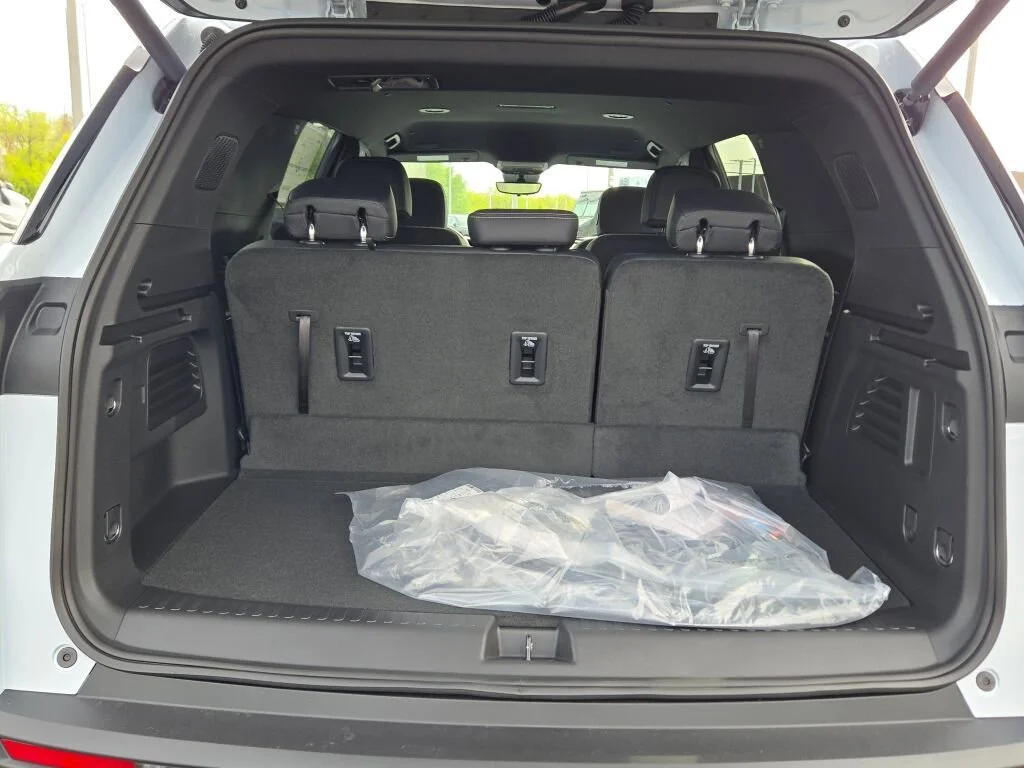 2026 Chevrolet Traverse LT - Photo 17
