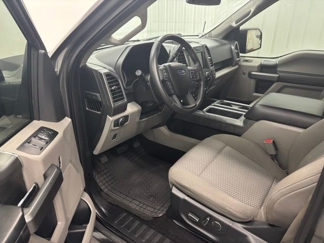 Used 2017 Gray Ford XLT image 14