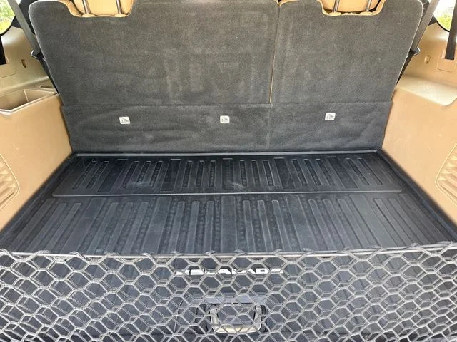 Used 2018 White Cadillac Platinum Edition image 10