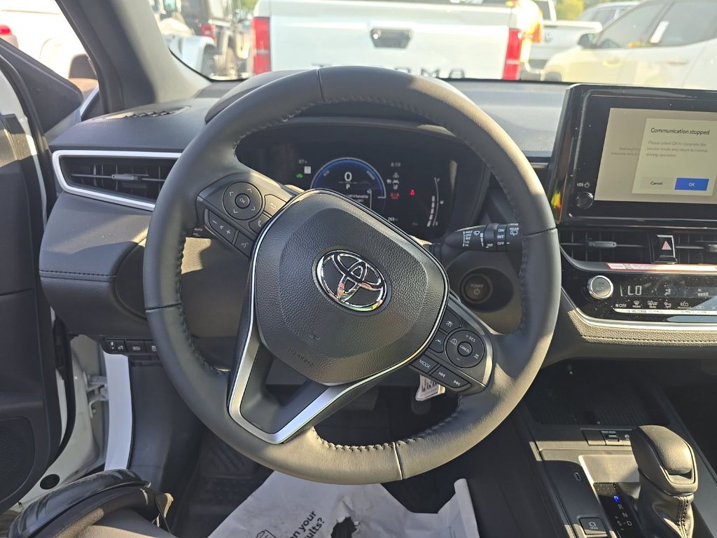 Used 2026 Wind Chill Pearl Toyota Hybrid SE image 8
