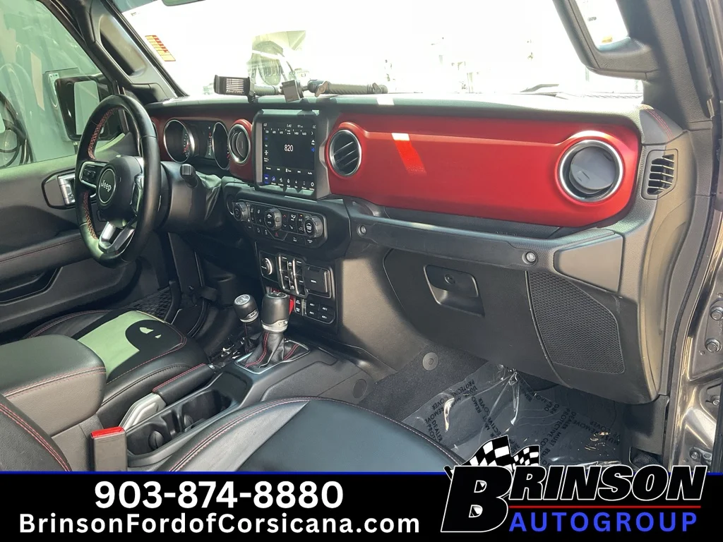 Used 2022 Granite Crystal Metallic Clearcoat Jeep Rubicon image 23
