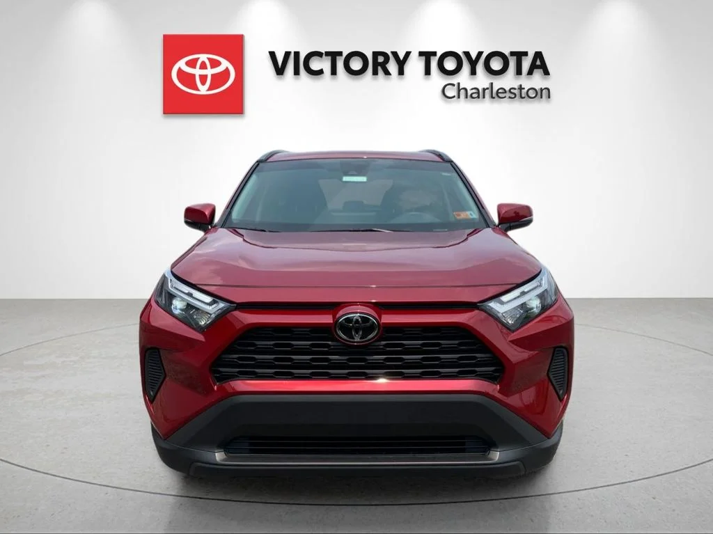 Used 2025 Red Toyota XLE image 8