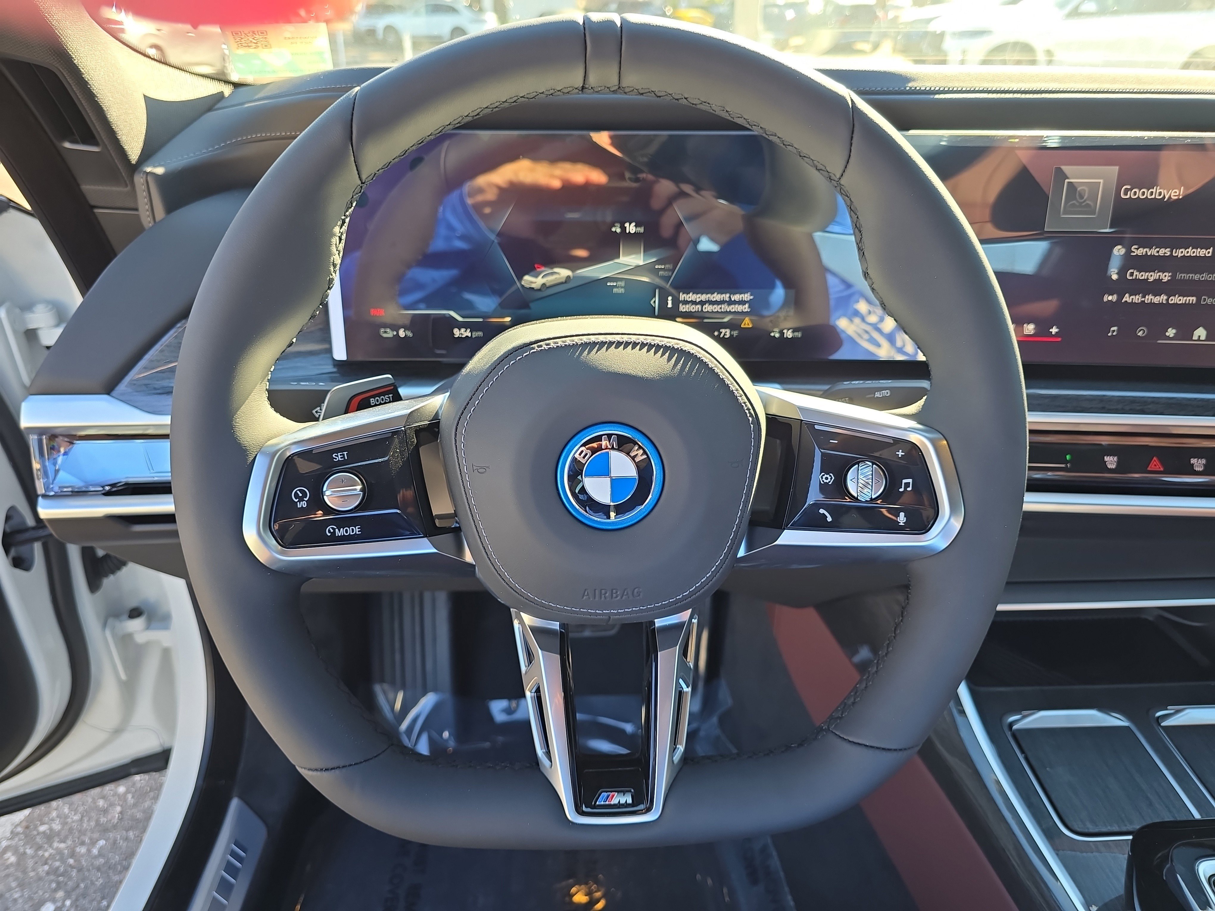 2026 BMW i7 50 - Photo 32