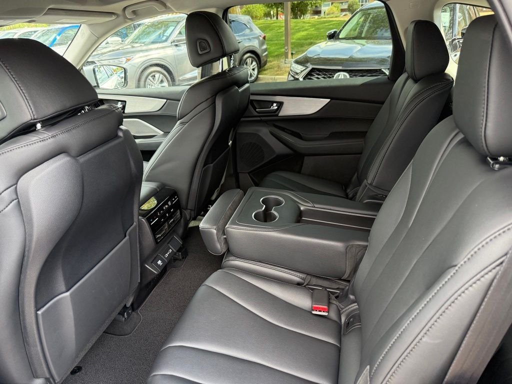 Used 2024 Lunar Silver Metallic Acura 3.5L image 14