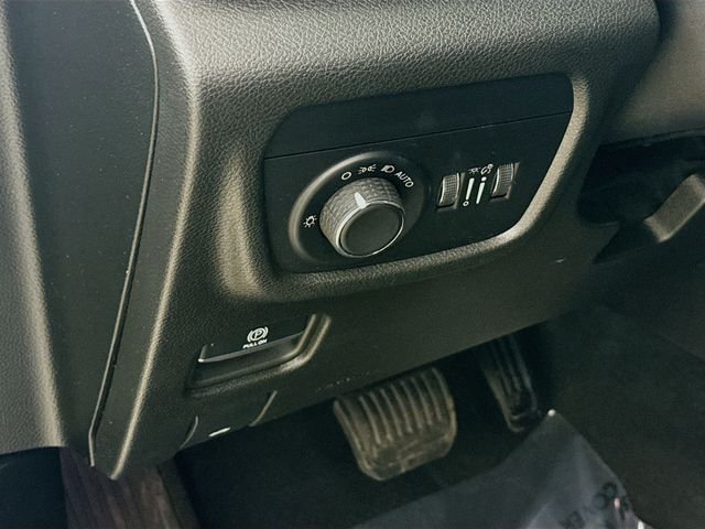 Used 2023 White Jeep Altitude X image 10