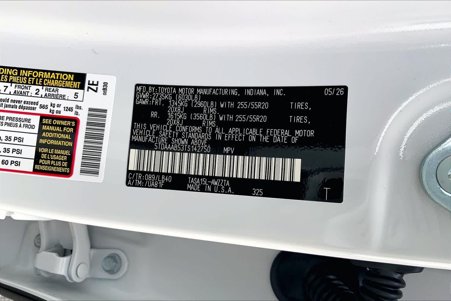 New 2026 Wind Chill Pearl Toyota Platinum image 21