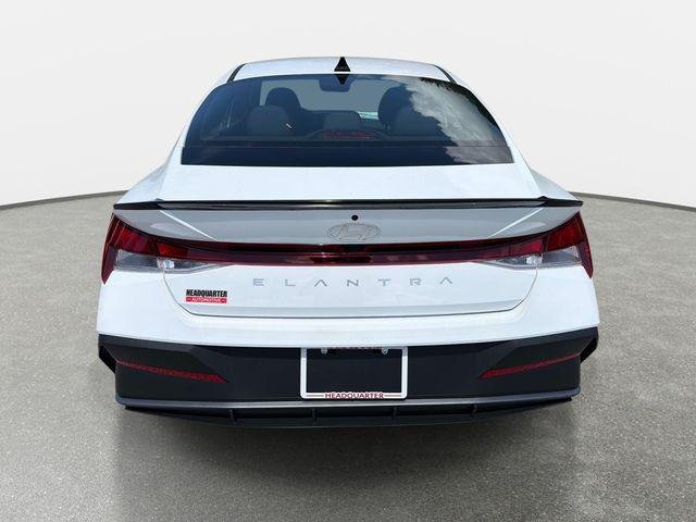 New 2026 White Hyundai SEL Sport Plus image 3